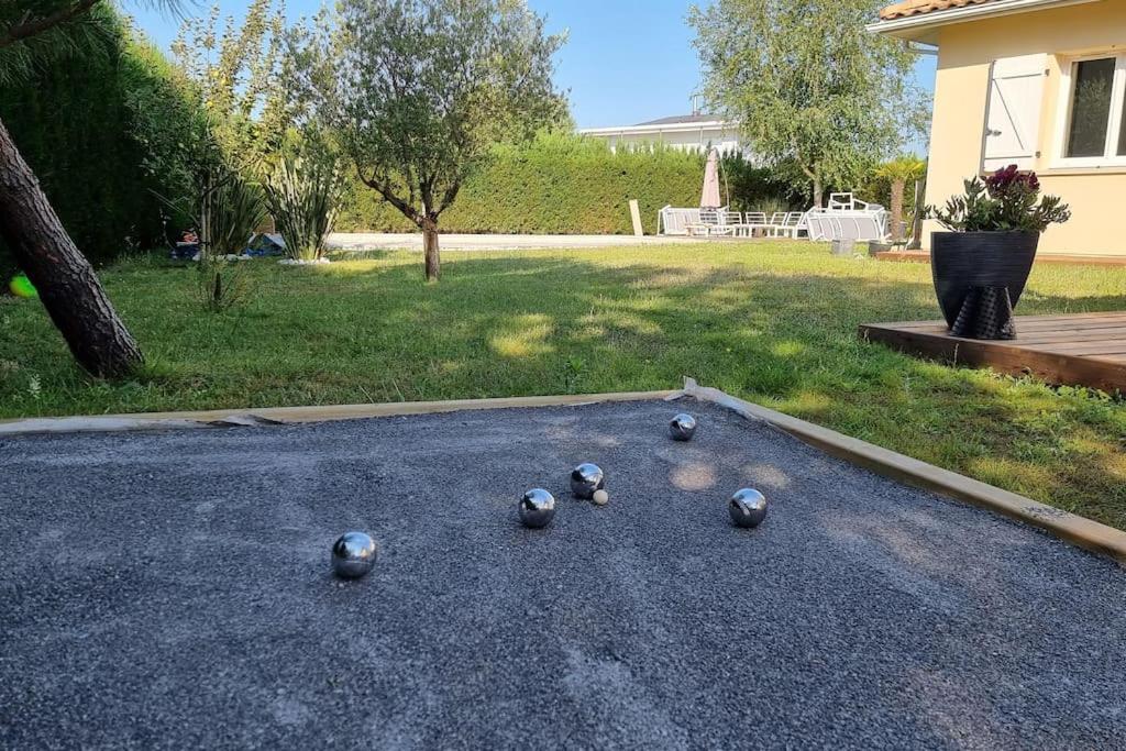 Ares, Villa Mapouchet, Piscine Esterno foto